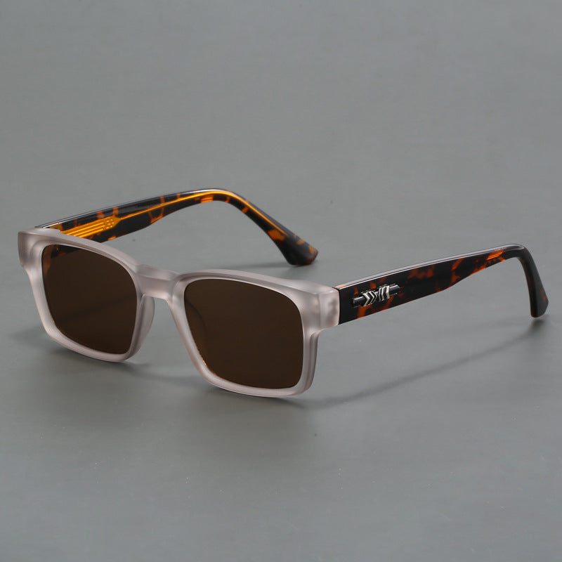 Gafas de sol polarizadas con lentes HD ALBI - puesto en modelo