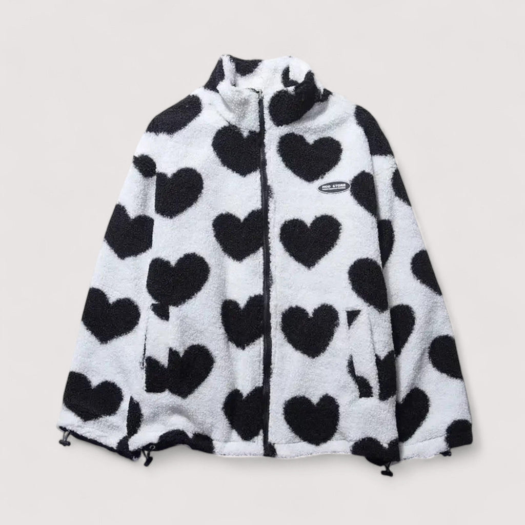 Chaqueta reversible con diseño de corazones ALBI - puesto en modelo