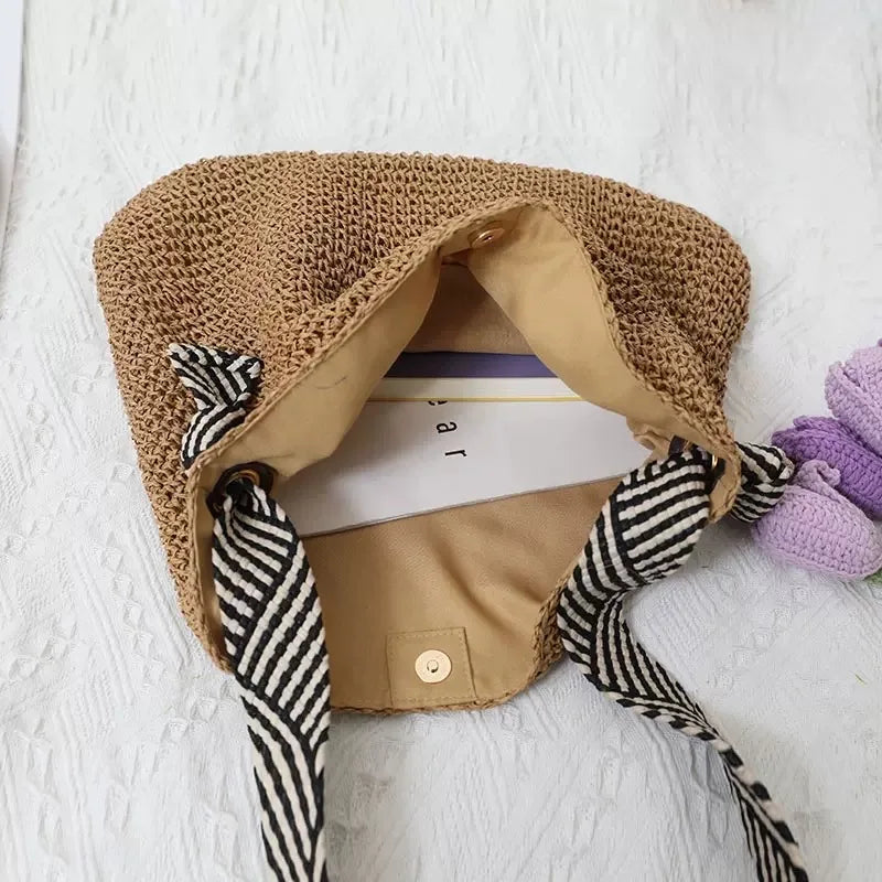 Bolso tote boho tejido – Bolso informal de playa y para diario ALBI - Bolsos estilo shopper - puesto en modelo