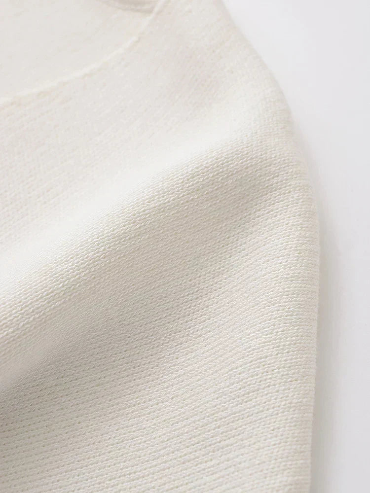 Blusa minimalista y elegante con cierre de botones ALBI - Blusas - imagen 8
