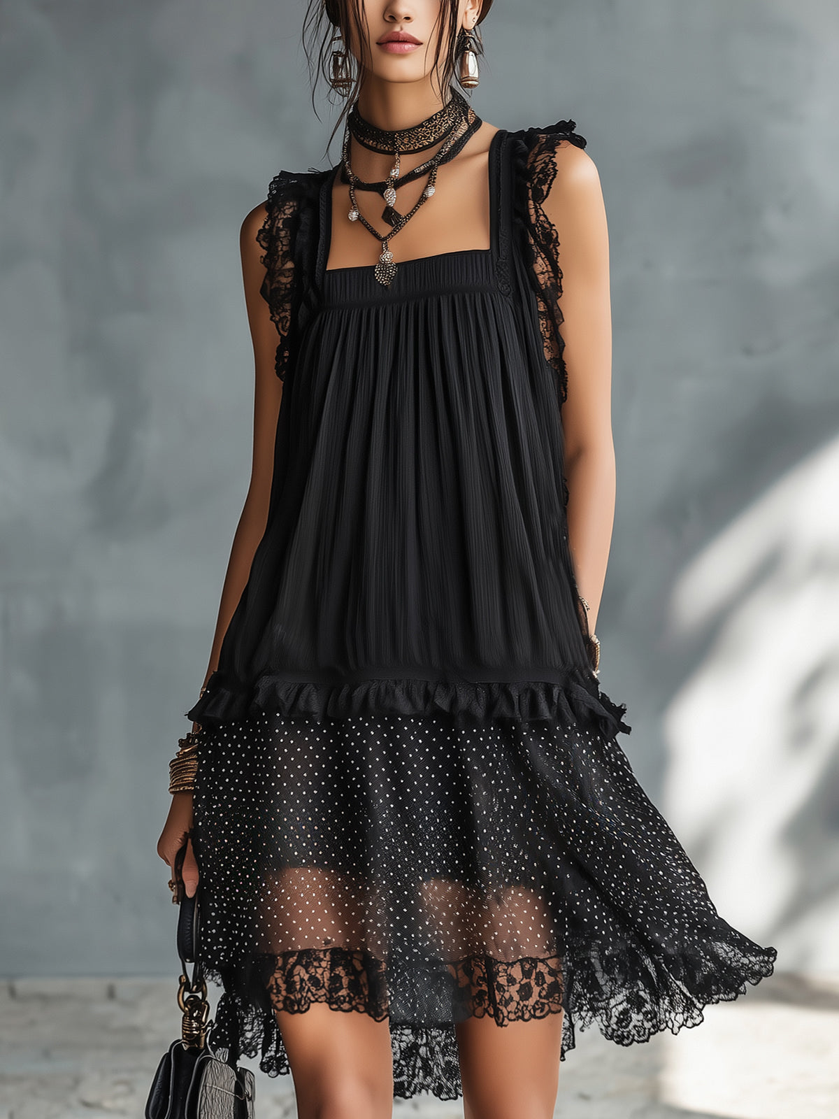 ALBI | Vestido Mini Transparente de Lunares con Volantes y Borde de Encaje Negro
