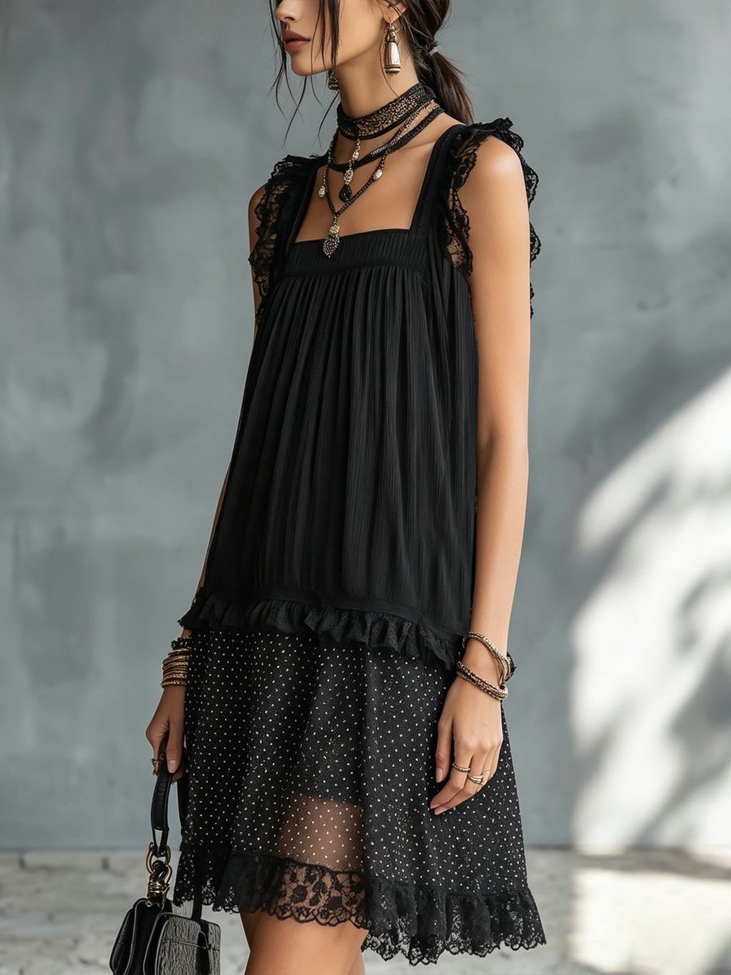 ALBI | Vestido Mini Transparente de Lunares con Volantes y Borde de Encaje Negro