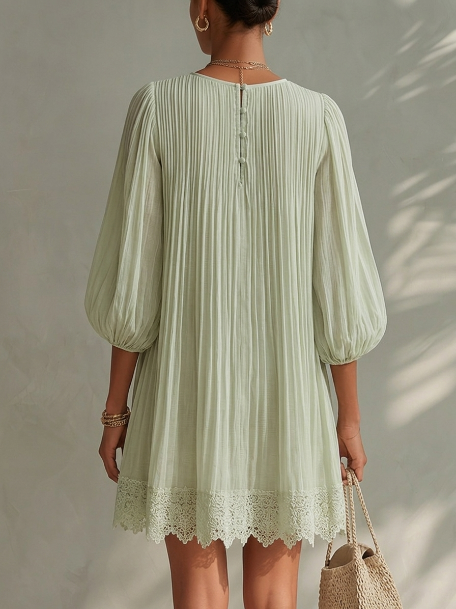 ALBI | Vestido corto de chifón plisado verde claro con mangas farol de encaje
