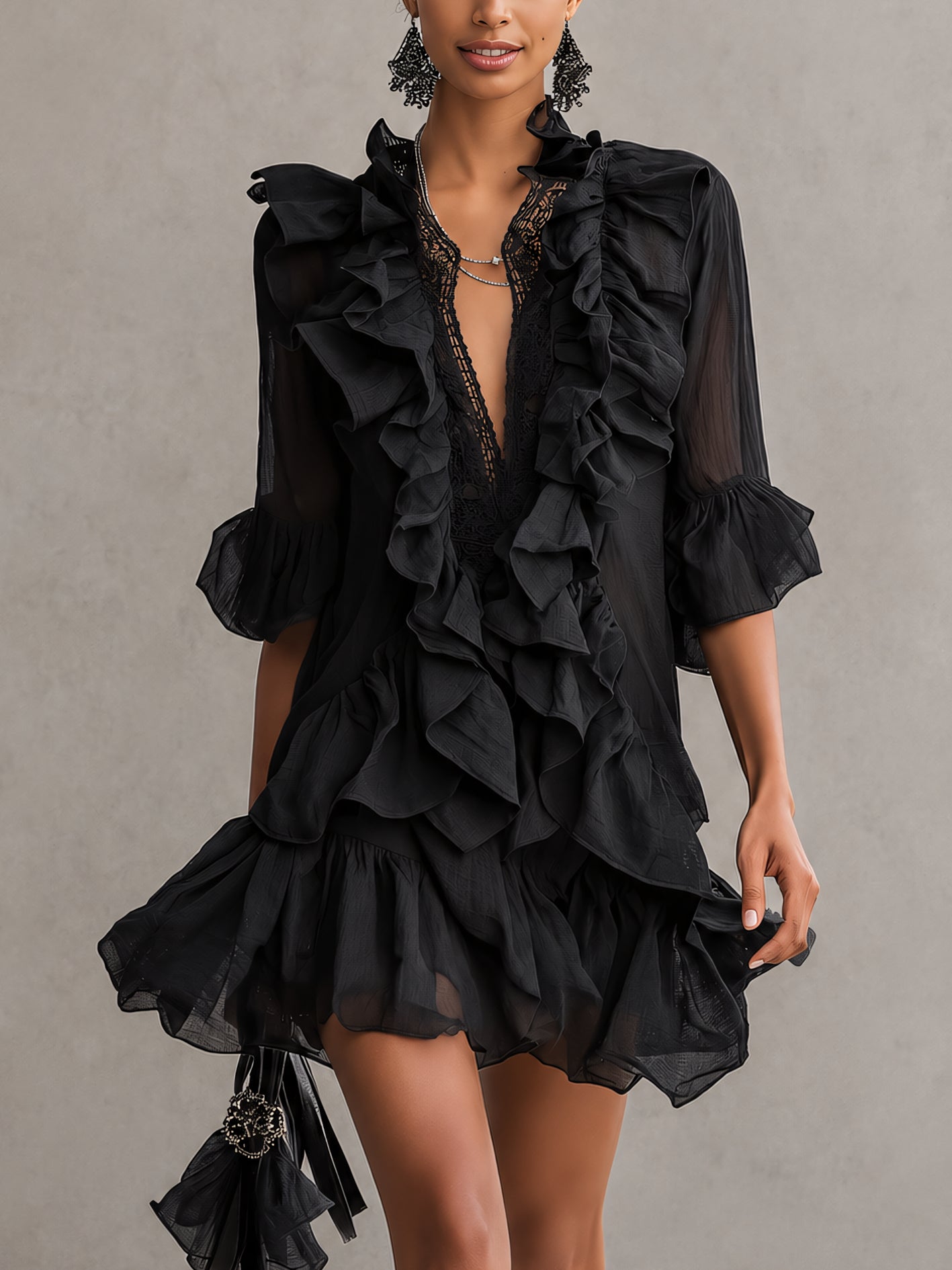 ALBI | Vestido mini de chiffón negro con volantes