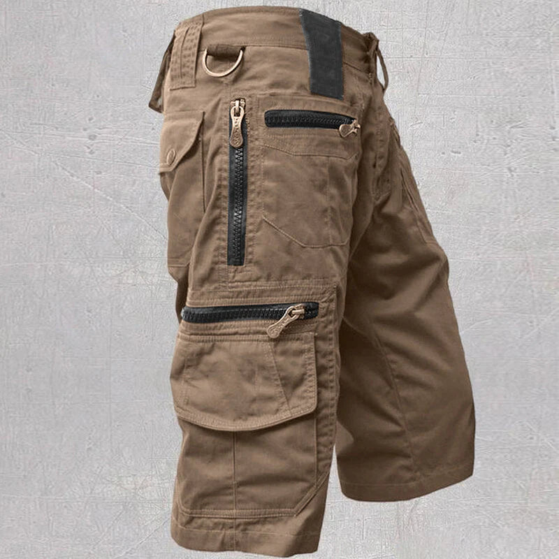 Pantalones cortos prácticos para hombre ALBI - puesto en modelo