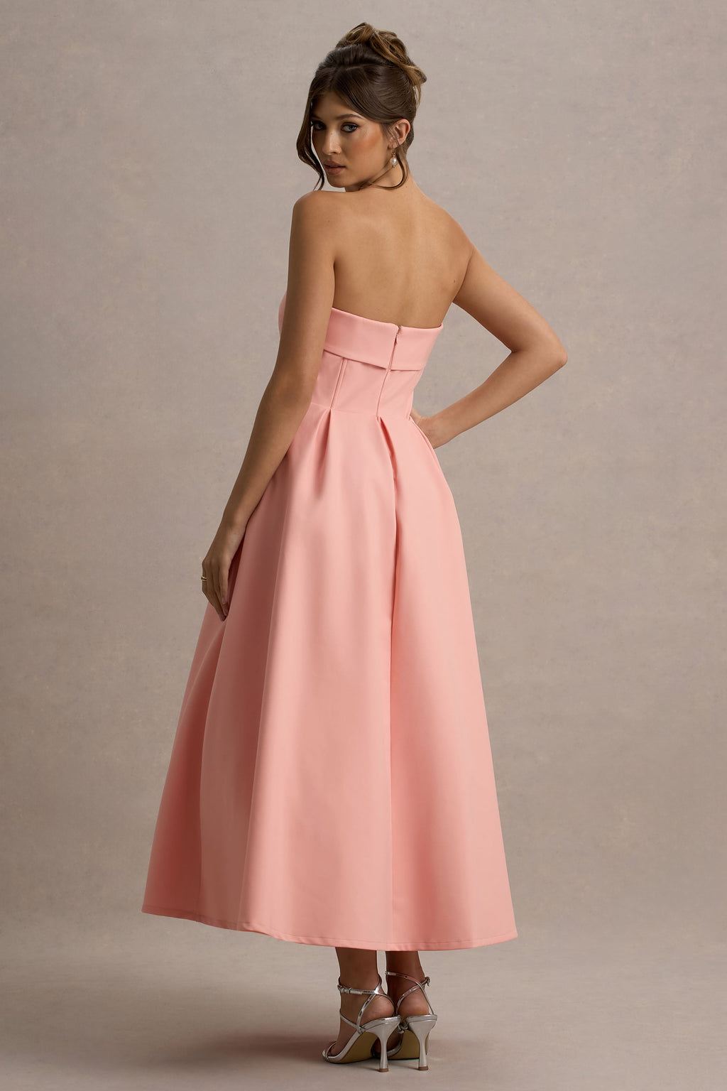 ALBI | Elegante vestido midi con escote sin hombros