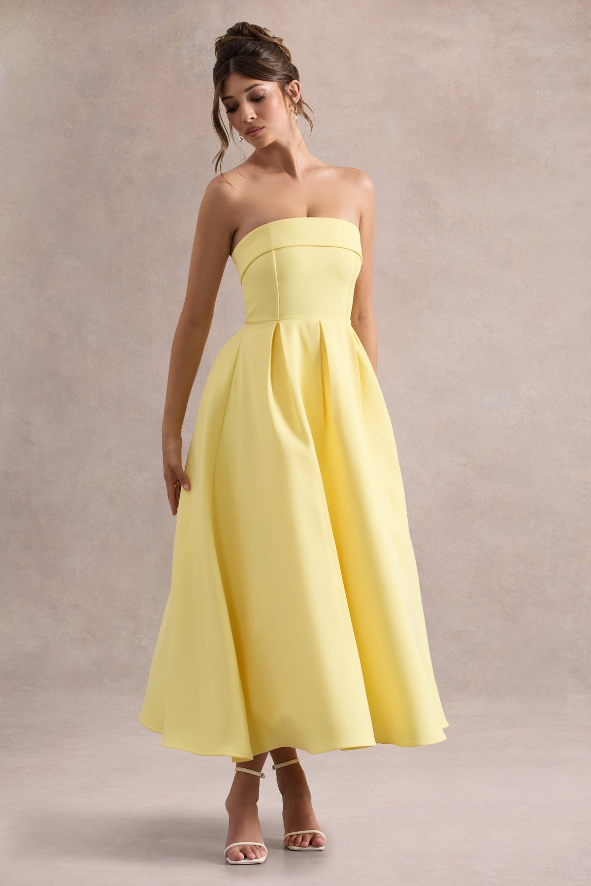 ALBI | Elegante vestido midi con escote sin hombros