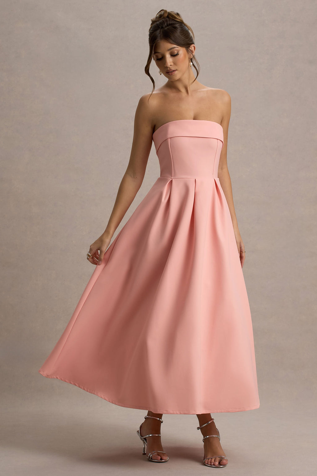 ALBI | Elegante vestido midi con escote sin hombros