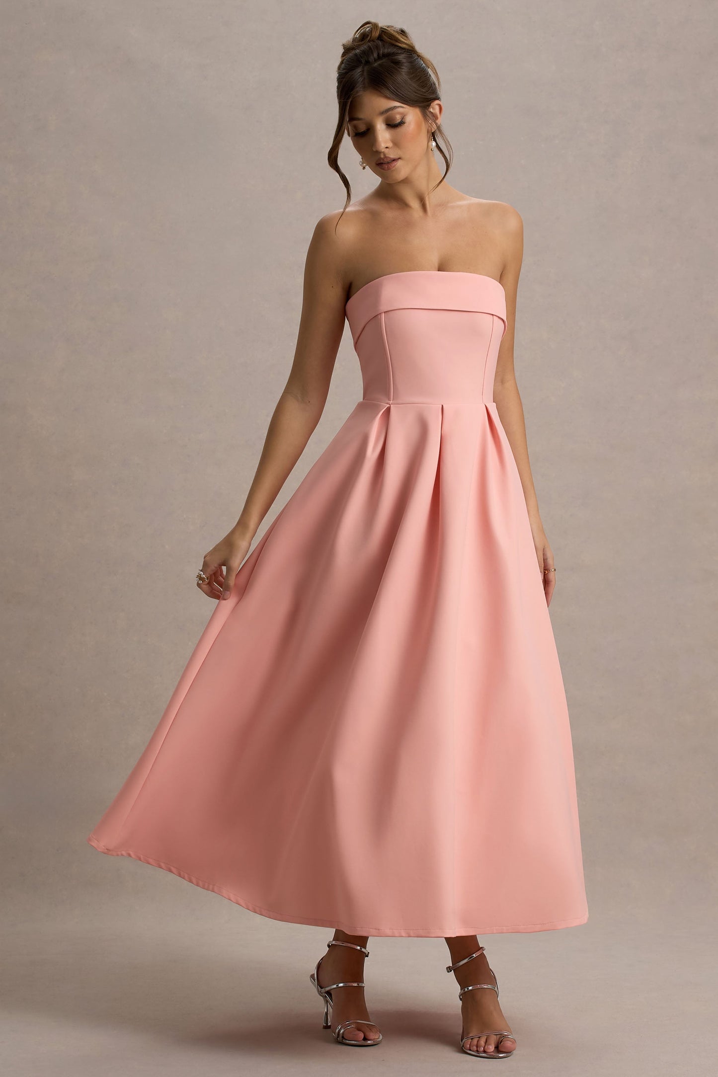 ALBI | Elegante vestido midi con escote sin hombros