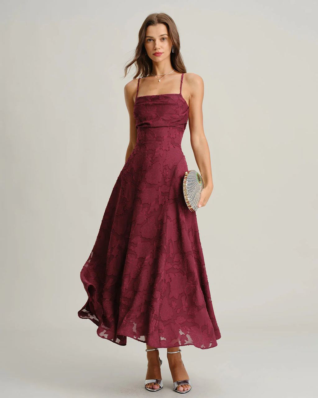 ALBI | Vestido largo lencero de jacquard blanco con cruz en forma de X