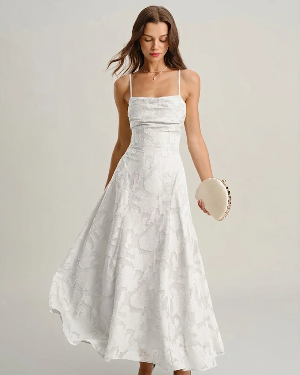 ALBI | Vestido largo lencero de jacquard blanco con cruz en forma de X