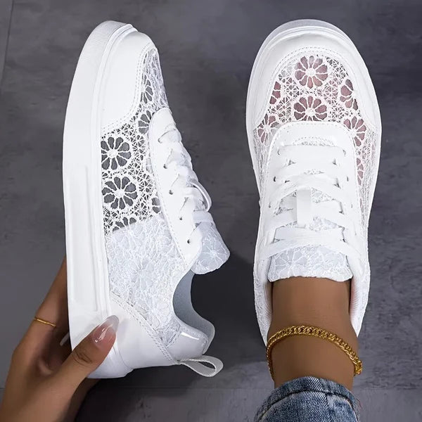 Camille | Elegantes zapatillas con cordones ALBI - foto principal