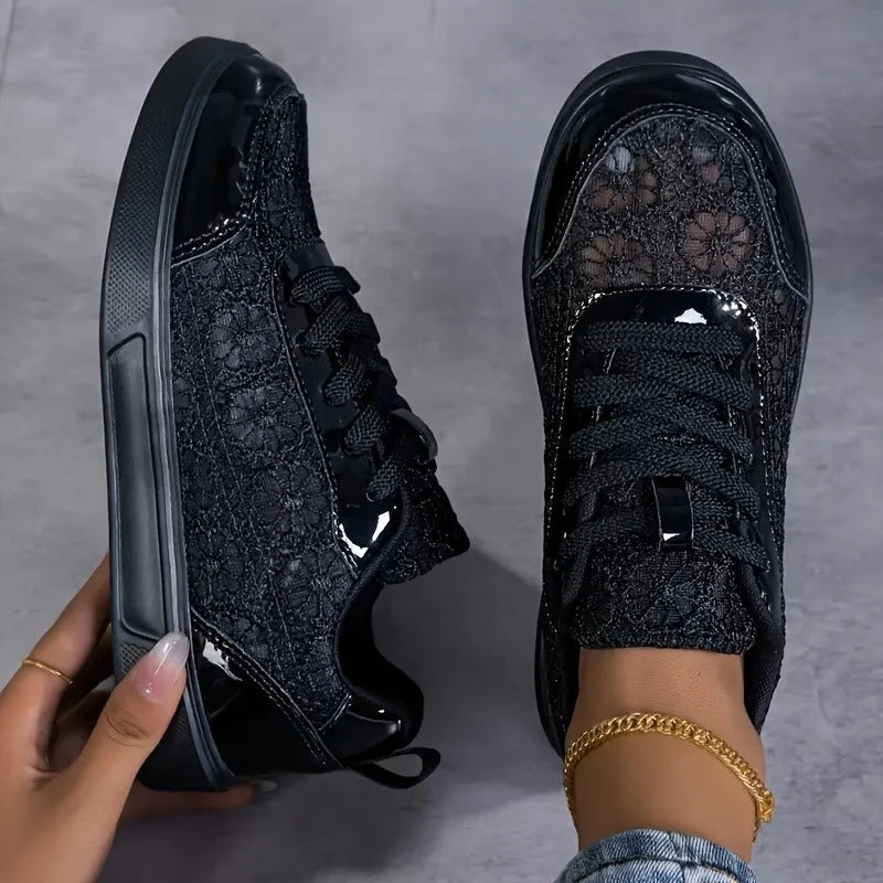 Camille | Elegantes zapatillas con cordones ALBI - vista frontal